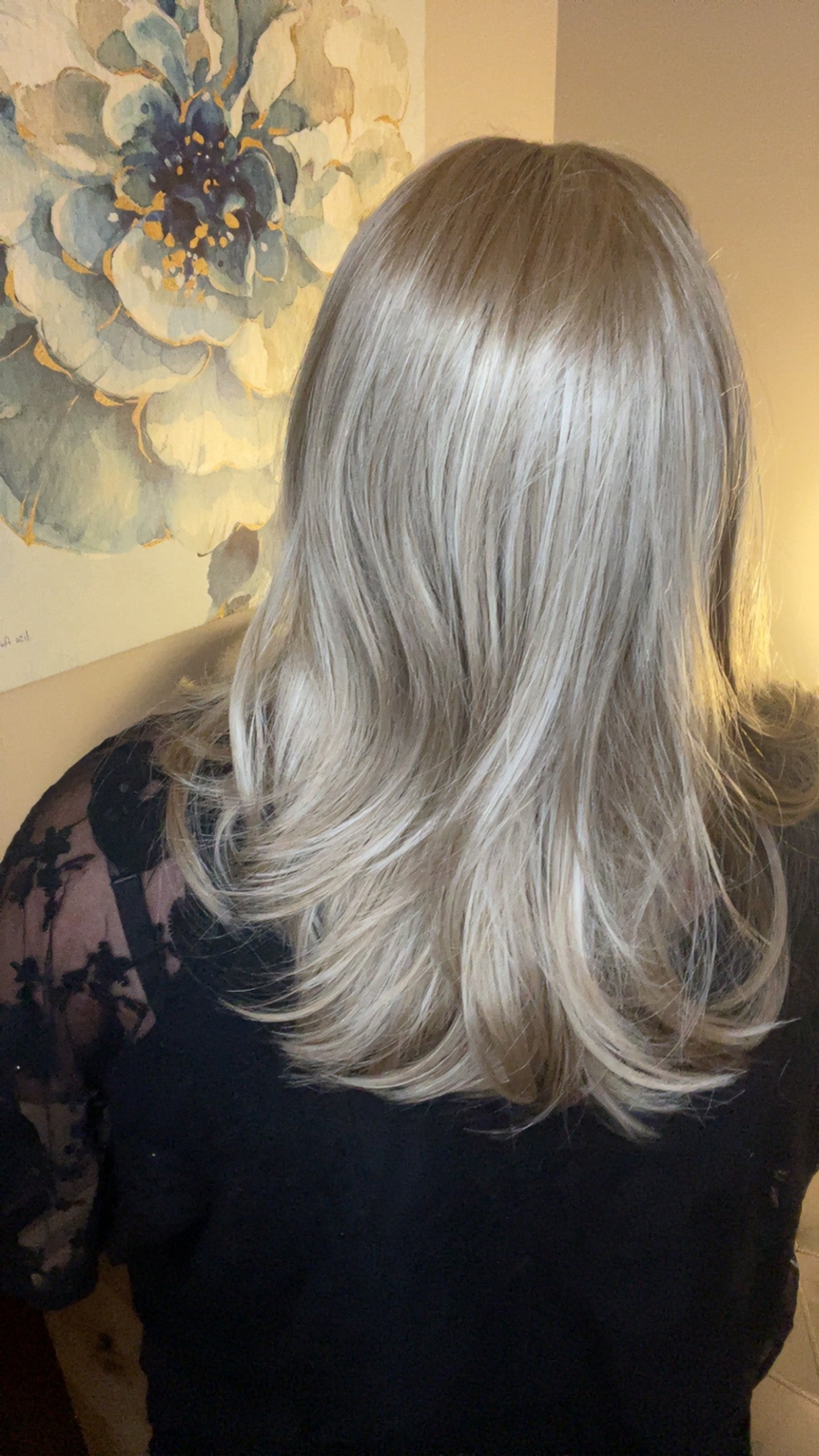 DEMI SUNLIT BLONDE NHS Premium Luxury Wig *Sample A NOT RETURNABLE* NV1