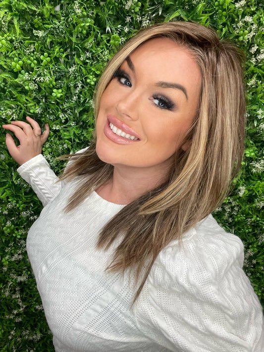 CIRI – Luxury Wig by Chic Lifestyle Shown in Vanilla Spice.