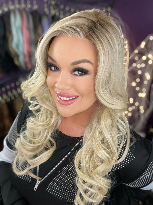 DAPHNE HOLLYWOOD HS STANDARD LUXURY WIG LA1 LW3