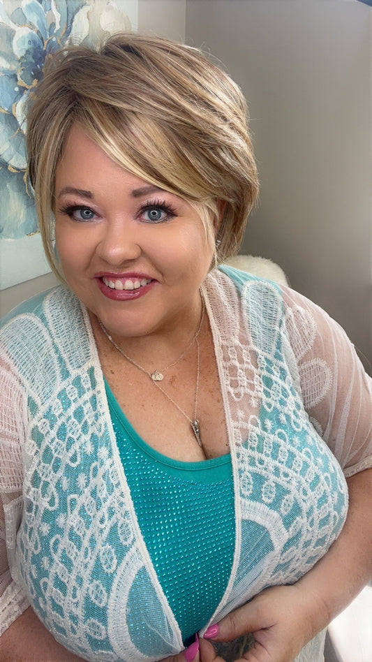 Neveah – Luxury Wig by Chic Lifestyle Shown in Endless Summer.