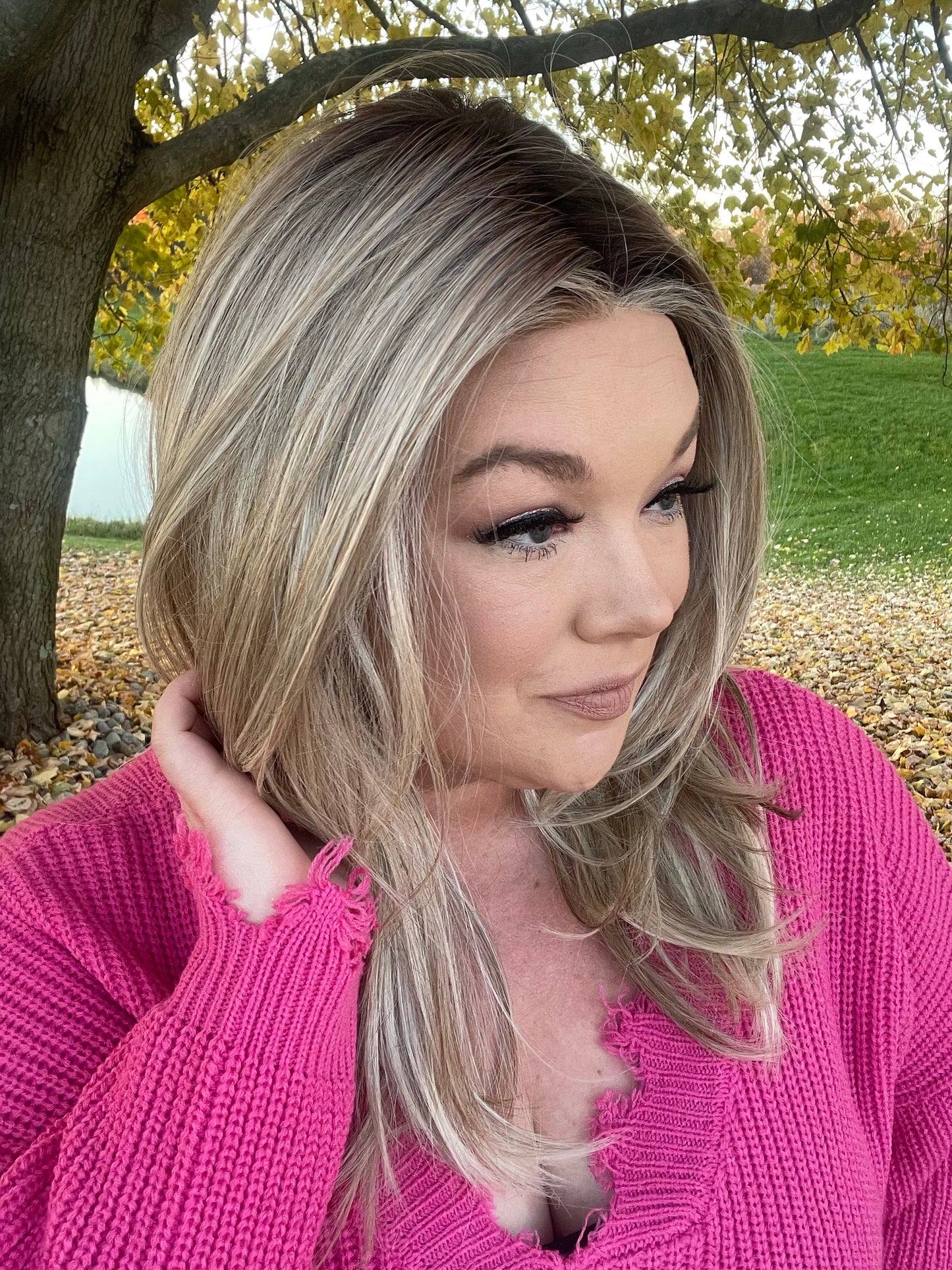 MARIAH SMOKING HOT BLONDE HS STANDARD LUXURY WIG LW3-AC1 .