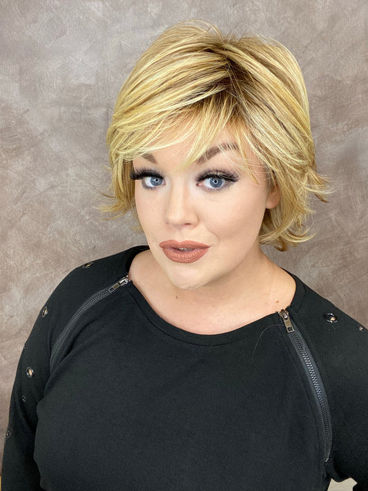 NIA SUMMER BLONDE HS Luxury Wig *Sample A NOT RETURNABLE*