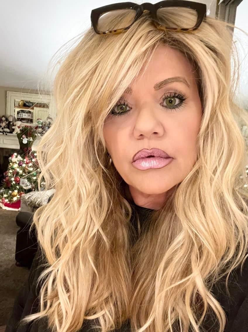 Thea California HS Premium Luxury Wig LW3-AC1