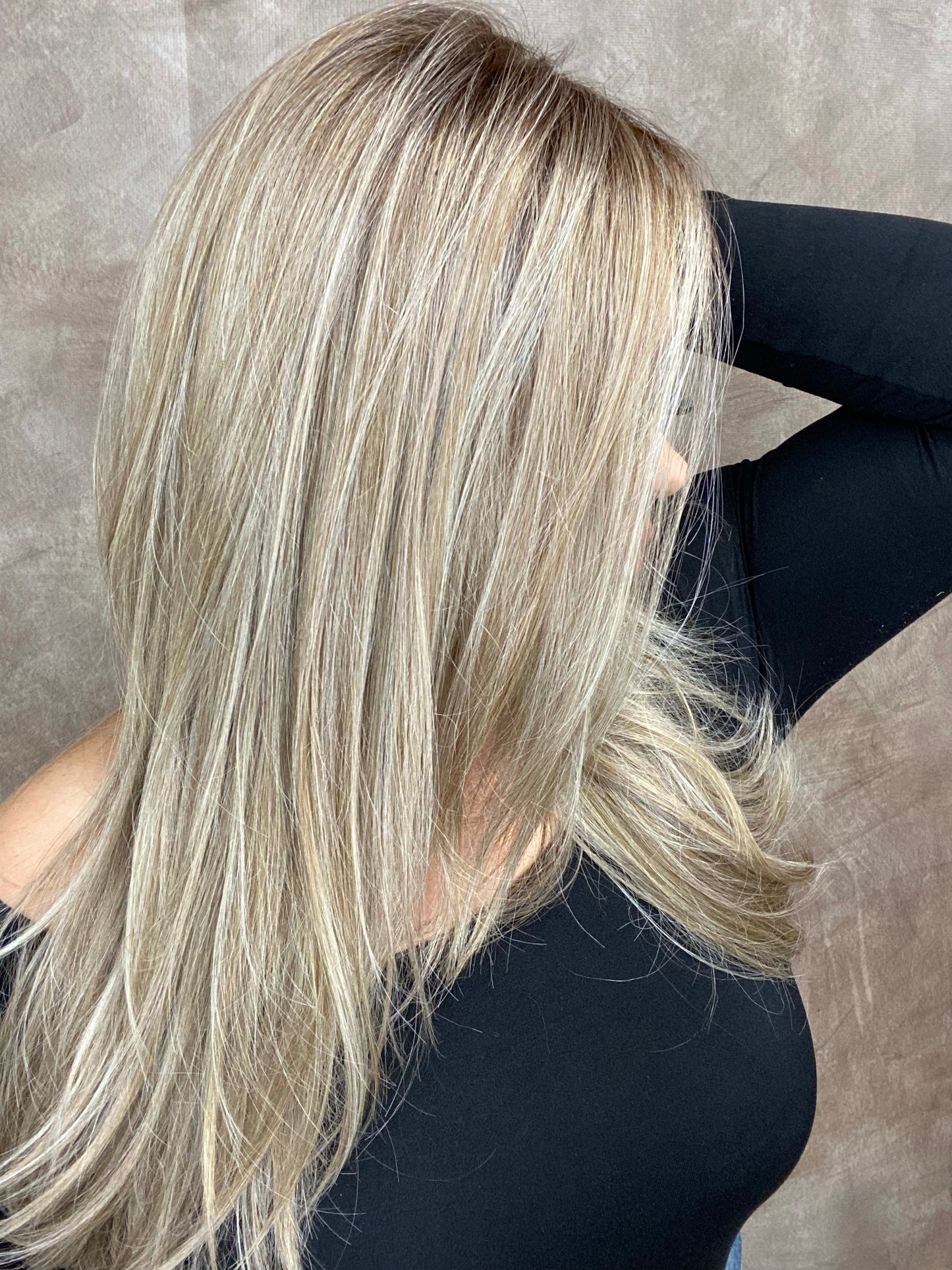 Henley Ash Blonde HS HT Standard Luxury Wig LW3-AC1