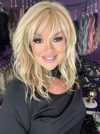 Tina Golden Sunlight HS NWT Premium Luxury Wig VA1-AC1