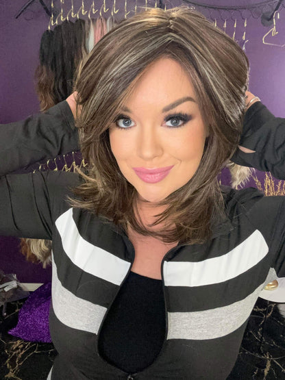 GIANNA CHOCOLATE TRUFFLE HS COMFORT LUXURY WIG *SAMPLE A NOT RETURNABLE*