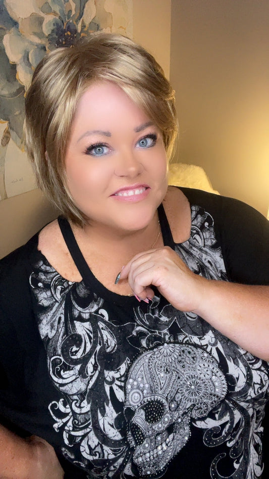 LOLA CHAMPAGNE NHS Premium Luxury Wig *Sample A NOT RETURNABLE* NV1