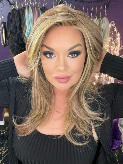 Hannah Butterscotch HS HT Platinum Luxury Wig LW3-AC1