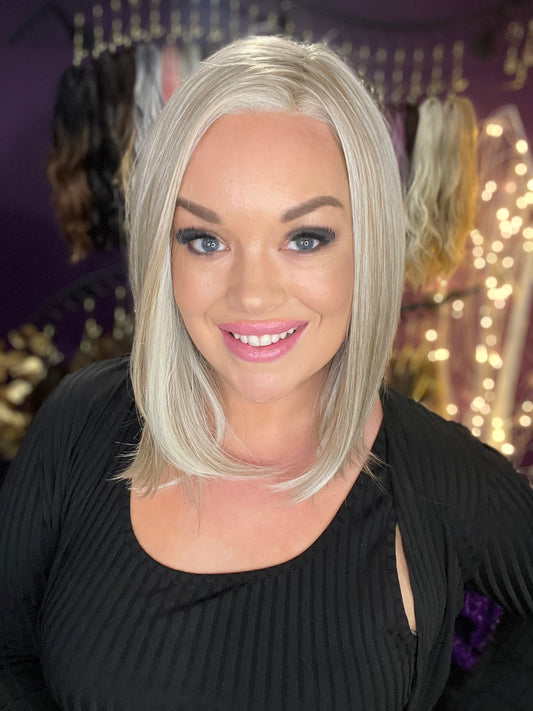 Cindy NR Smoking Hot Blonde HS Standard Luxury Wig LW3-AC1