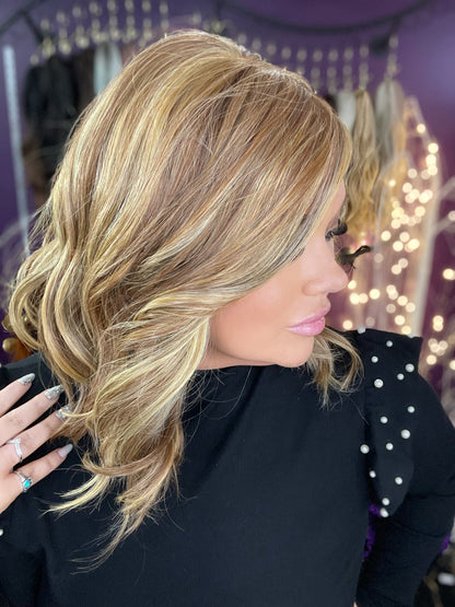 BILLIE BUTTERSCOTCH BLONDE HS HT PLATINUM LUXURY WIG *SAMPLE A NOT RETURNABLE*