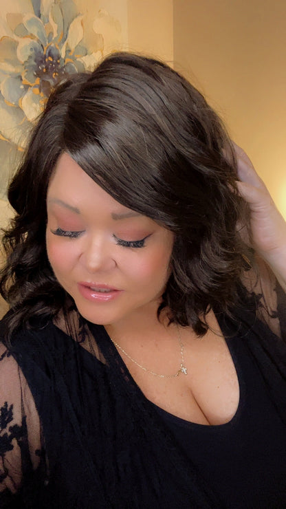 TYRA MOLTEN MOCHA NHS SIGNATURE SIPS LUXURY WIG *SAMPLE A NOT RETURNABLE*