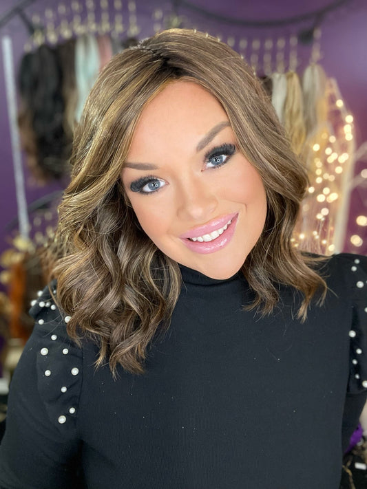 Billie Roasted Walnut HS HT Platinum Luxury Wig NV1