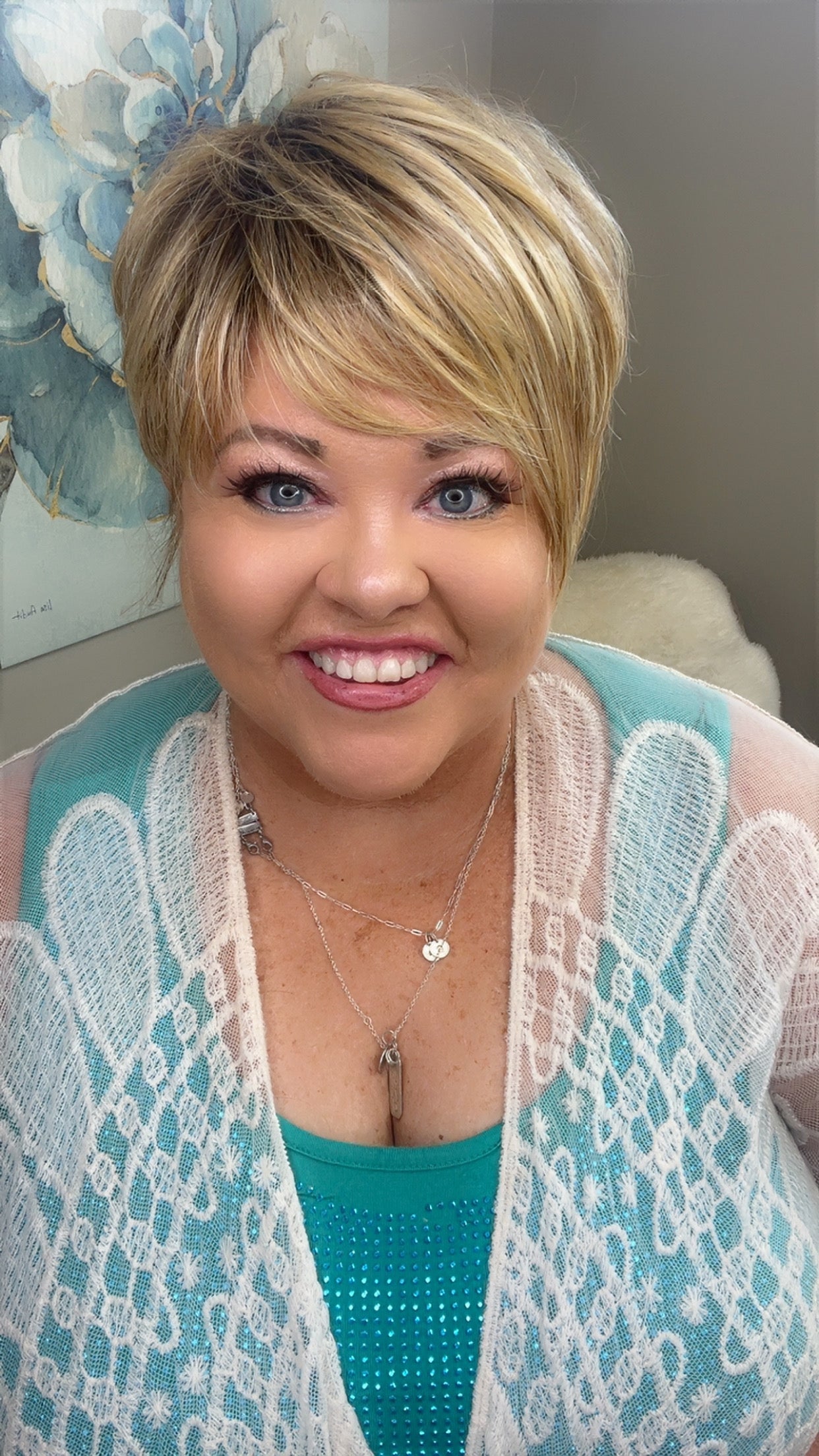 Alice – Luxury Wig by Chic Lifestyle Shown in Summer Blonde.