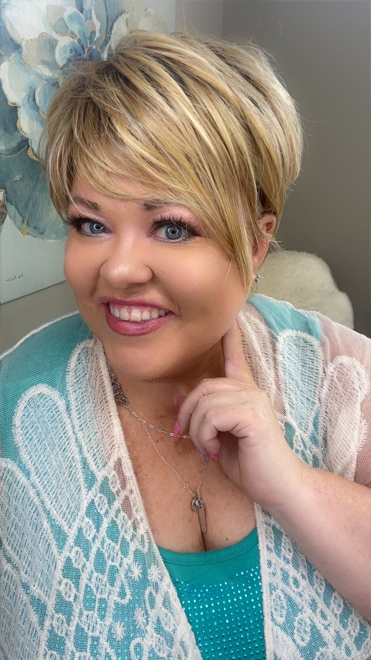 Alice – Luxury Wig by Chic Lifestyle Shown in Summer Blonde.