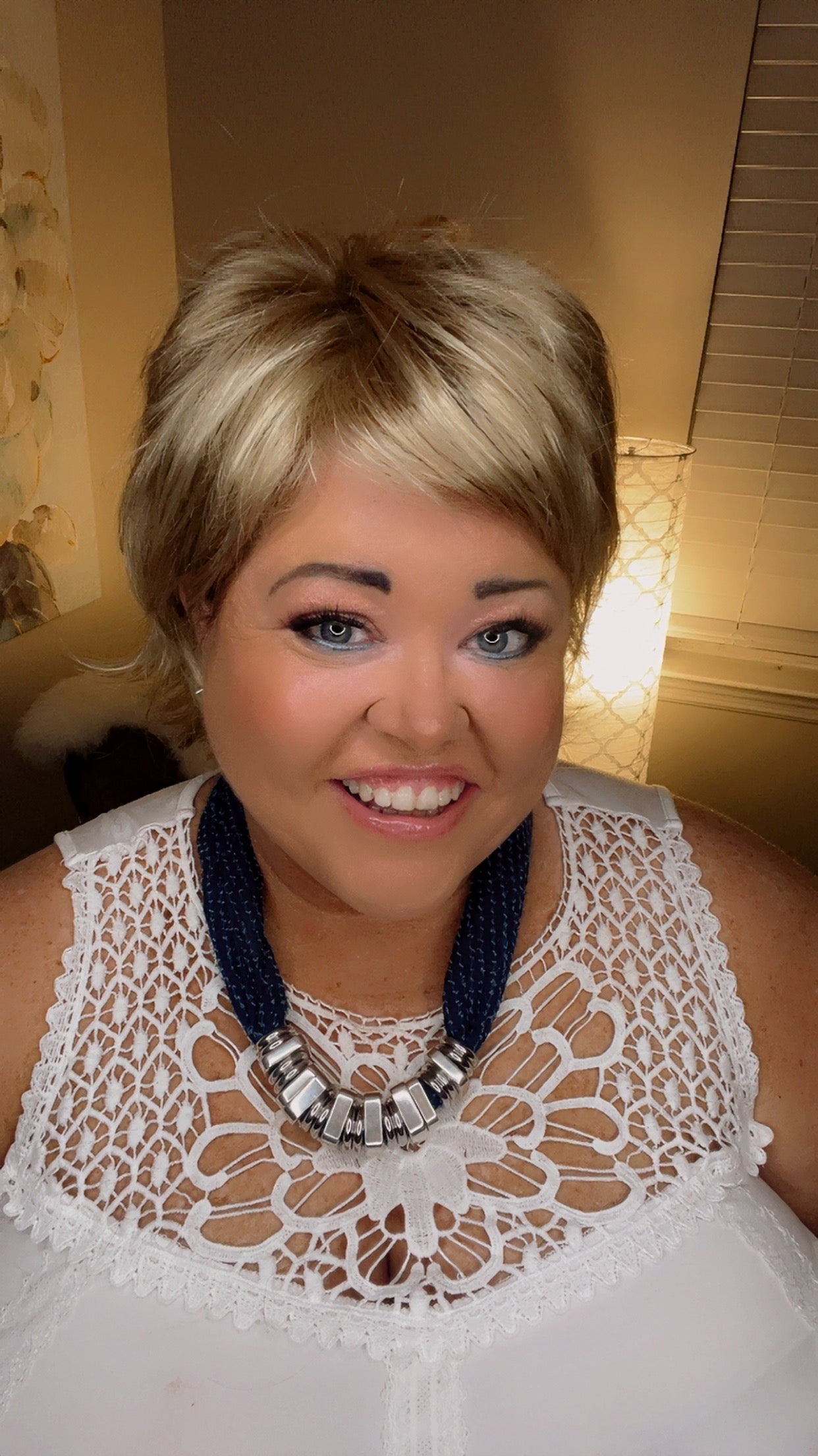 LOUISE SATIN GOLD NHS Premium Luxury Wig *Sample A NOT RETURNABLE* NV1