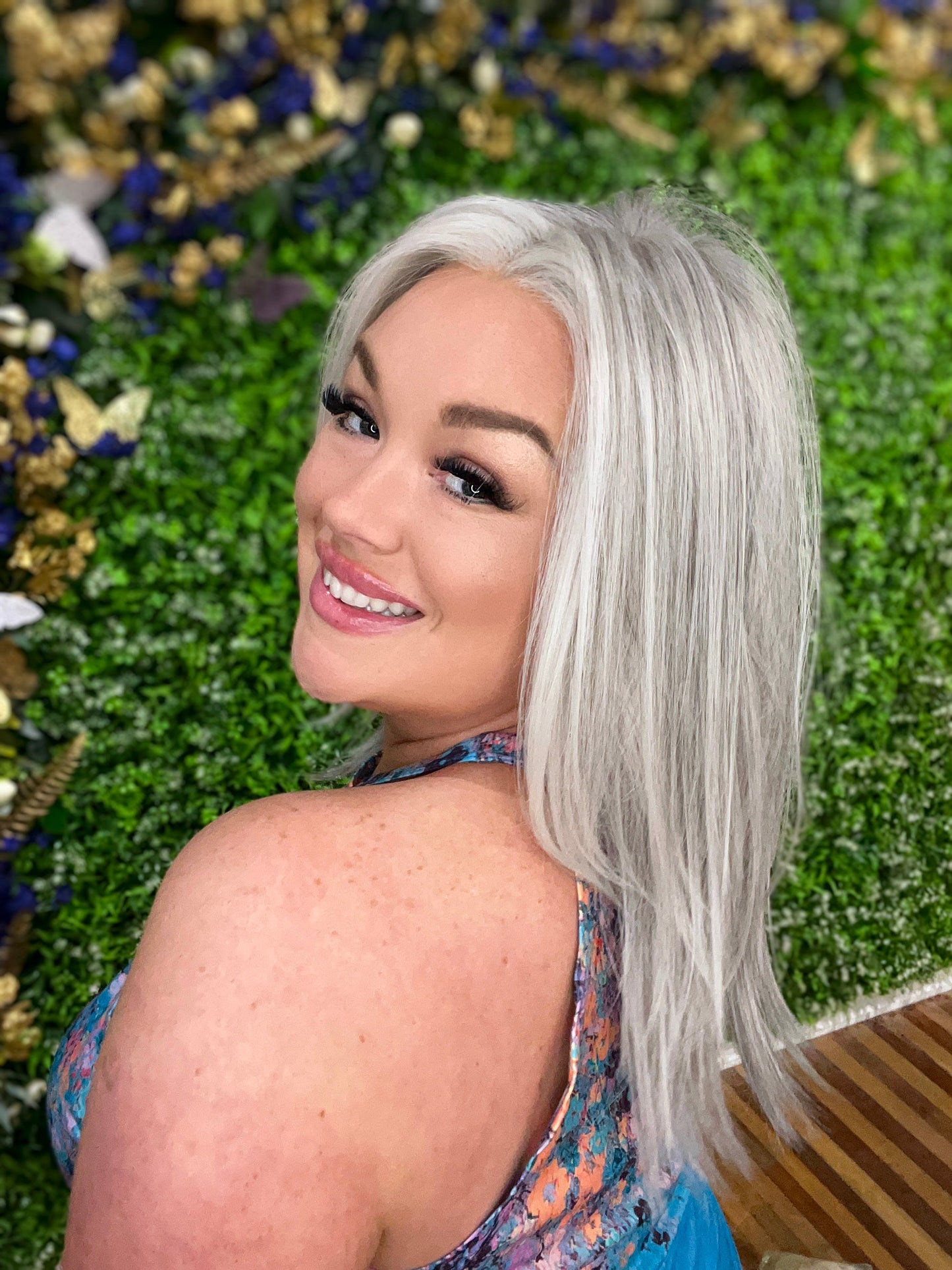 CIRI – Luxury Wig by Chic Lifestyle Shown in Gradient Grey.