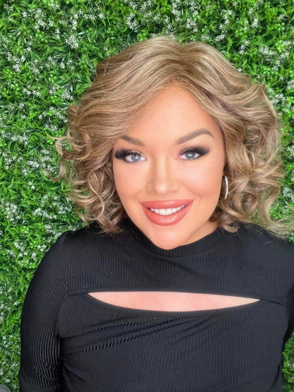 EVIE – Luxury Wig by Chic Lifestyle Shown in Sunkissed Brown.