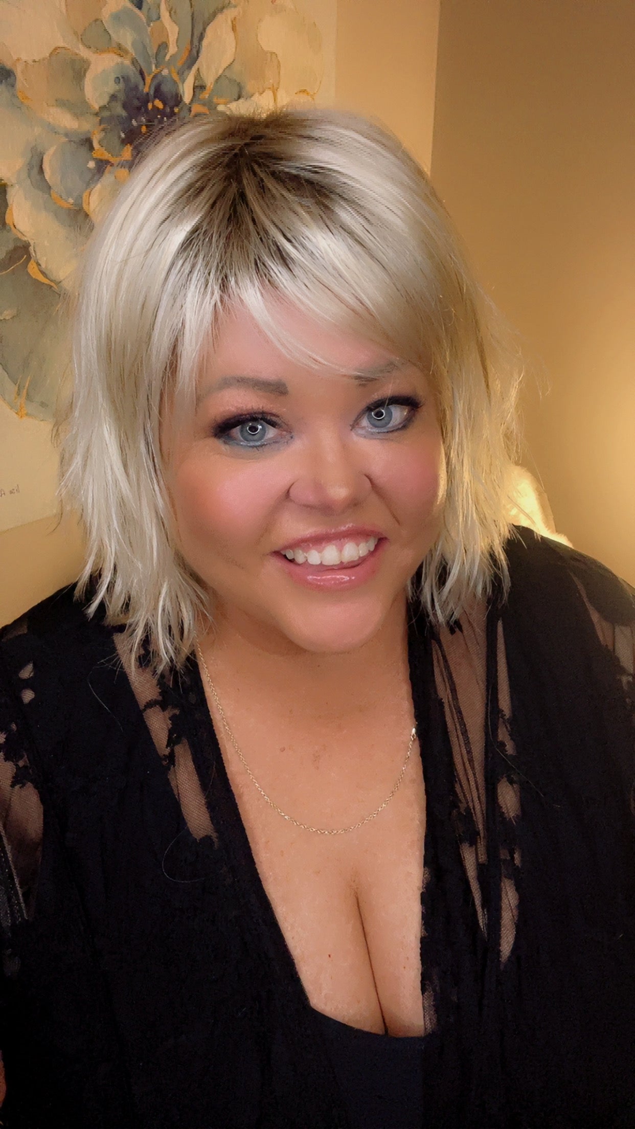 Daria Soleil Bubbly Blonde NWT NHS Signature Luxury Wig VA1-AC1