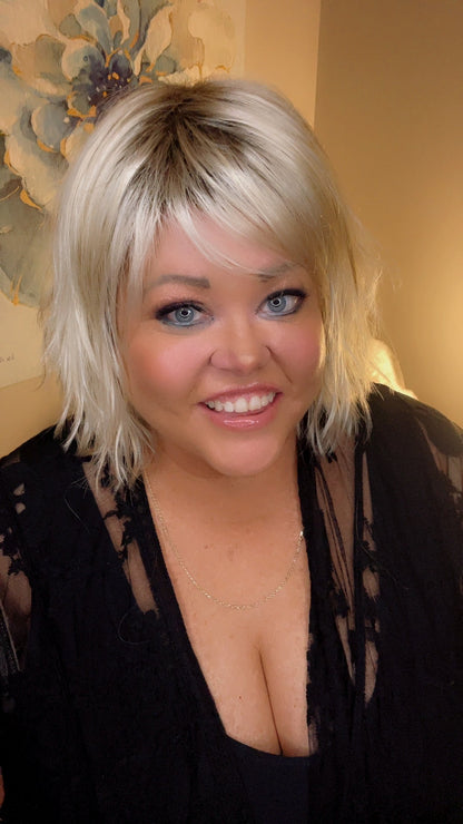 Daria Soleil Bubbly Blonde NWT NHS Signature Luxury Wig VA1-AC1