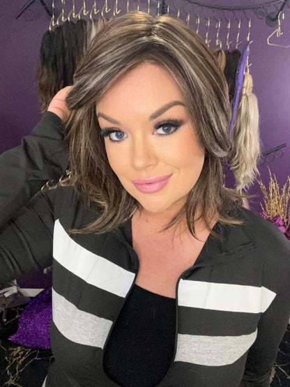 GIANNA CHOCOLATE TRUFFLE HS COMFORT LUXURY WIG *SAMPLE A NOT RETURNABLE*