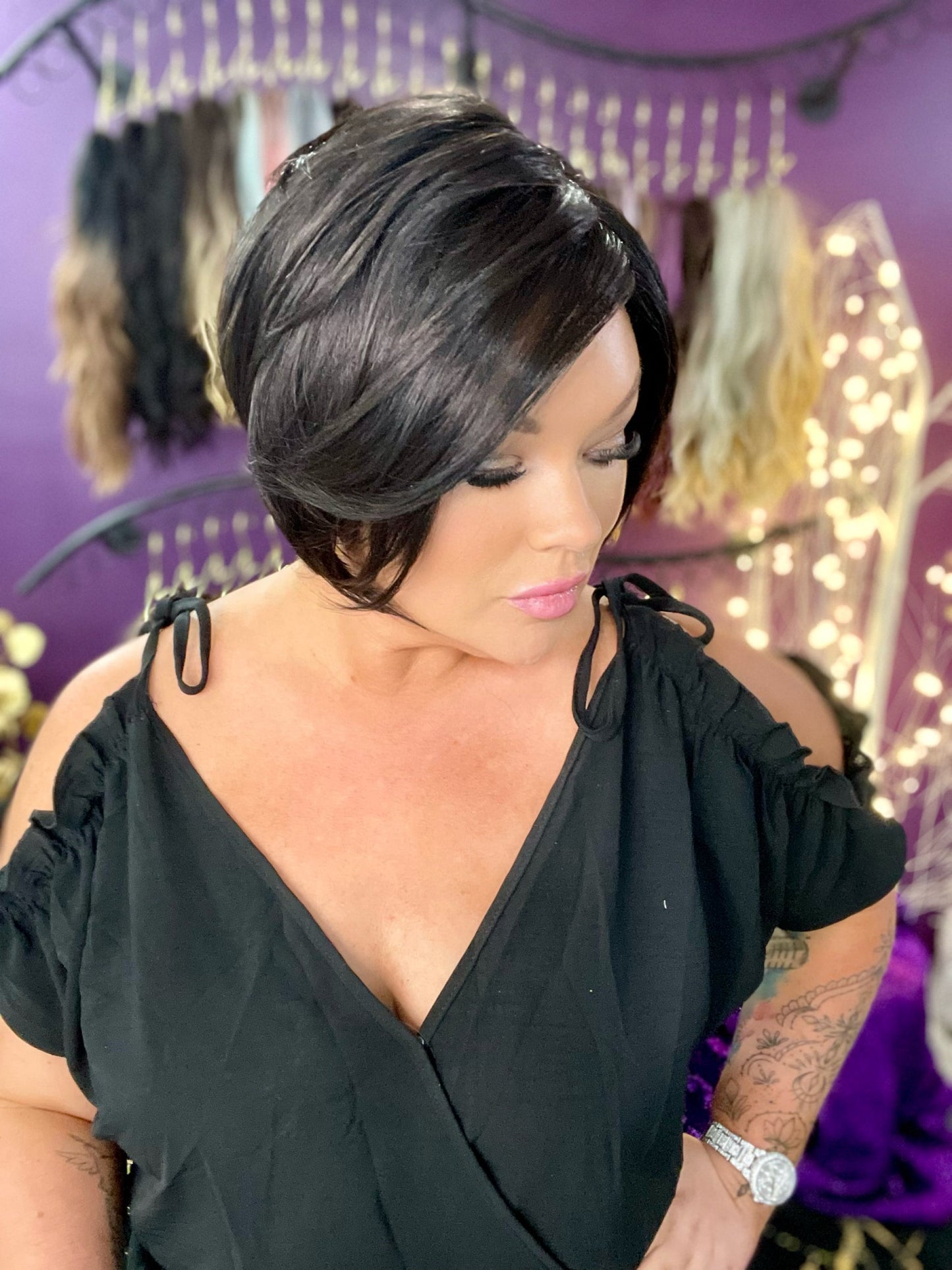 MARY BLACK LICORICE HS STANDARD LUXURY WIG *SAMPLE A NOT RETURNABLE*