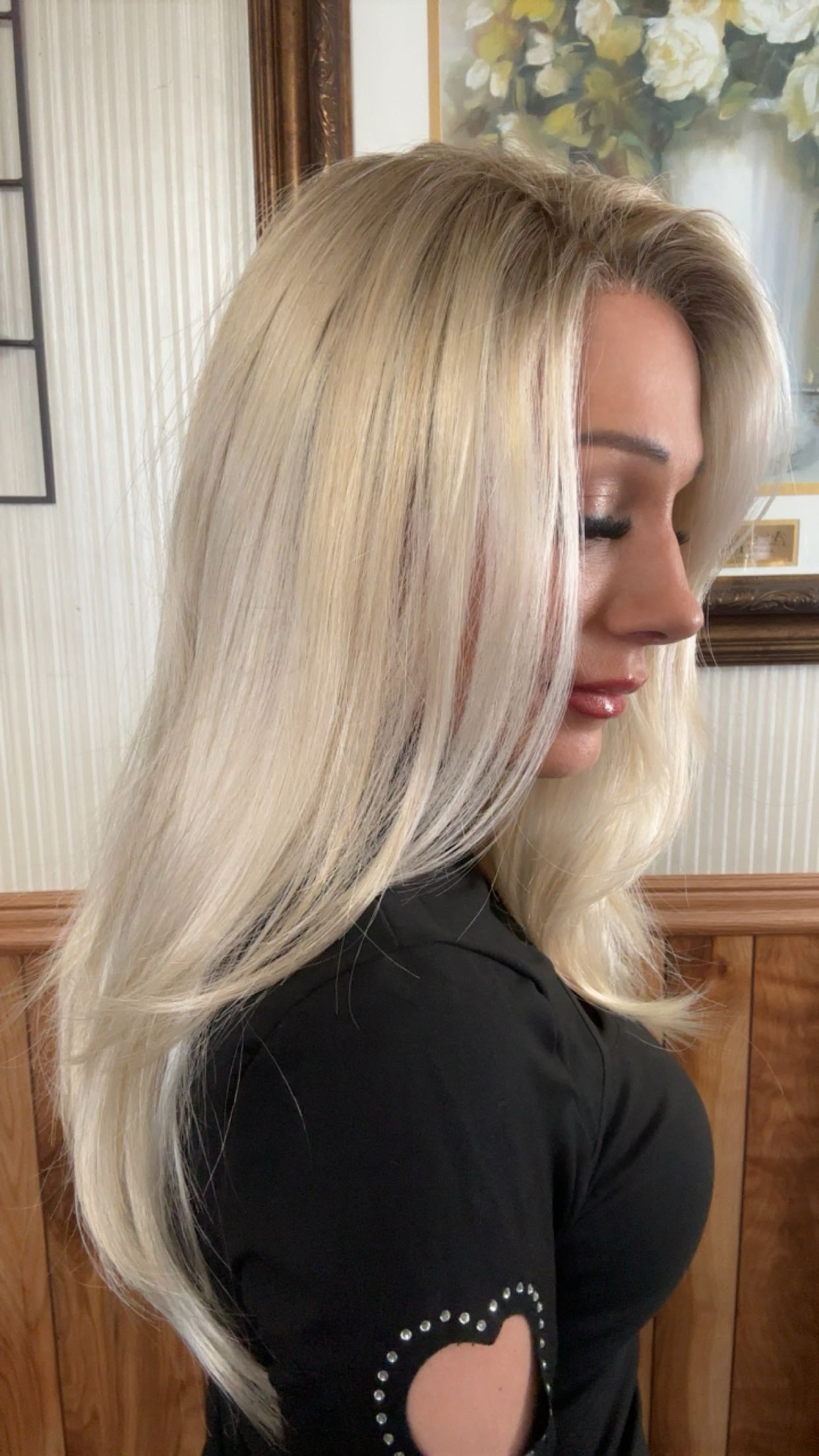 🌟 Vibe
Romantic flow meets confident ease. Leilani delivers elegant energy with laid-back lightness.