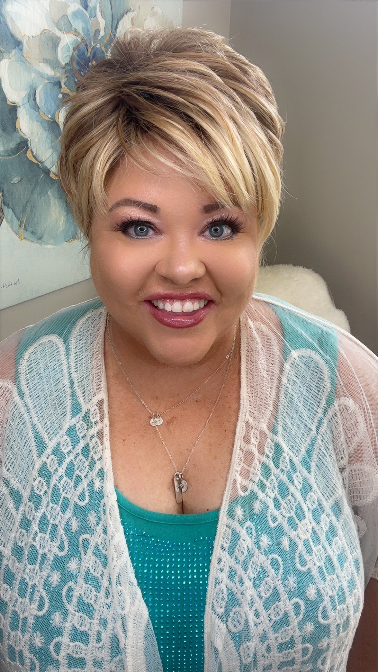 MEG – Luxury Wig by Chic Lifestyle Shown in Endless Summer.