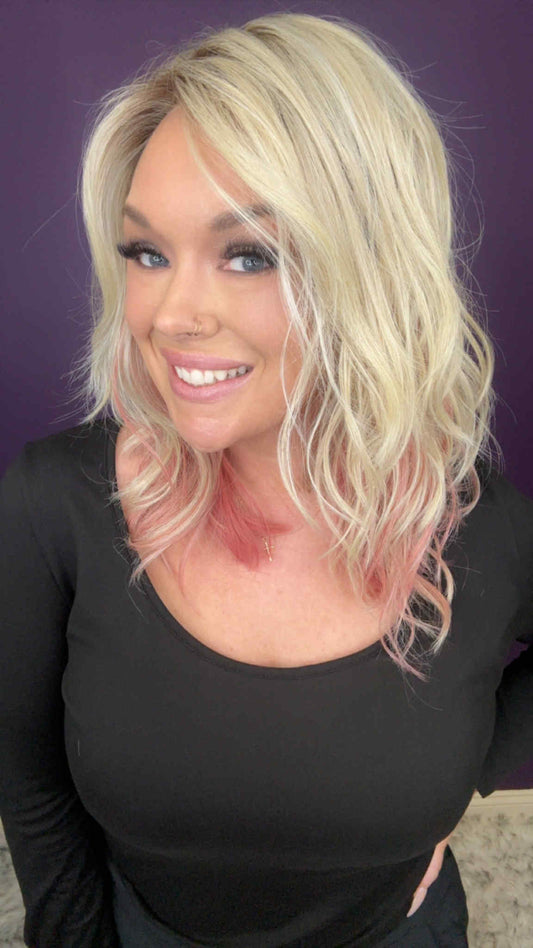 🌟 Vibe
Retro Hollywood meets modern street style. She’s luxe, confident, and a little daring — perfect for the woman who craves both sophistication and edge.