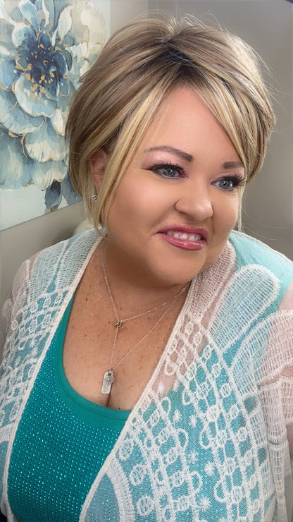 Neveah – Luxury Wig by Chic Lifestyle Shown in Endless Summer.