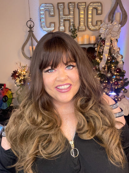 Nyra Simply Chic HS Simply Chic Luxury Wig Sample A Not returnable