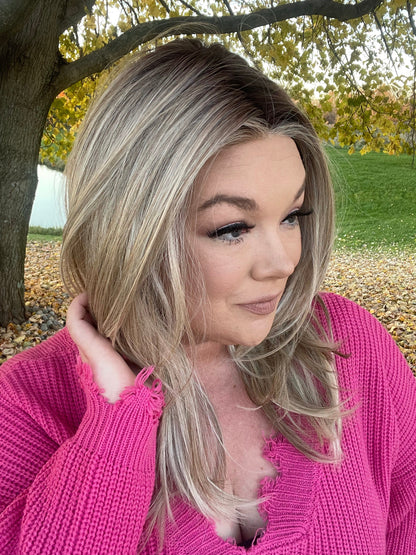 MARIAH SMOKING HOT BLONDE HS STANDARD LUXURY WIG LW3-AC1 	.