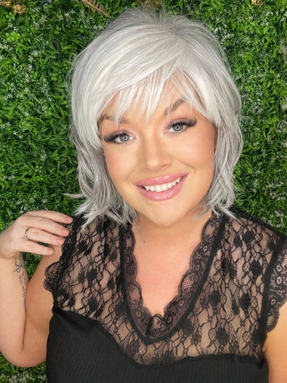 GINA GRADIENT GREY HS Luxury Wig *Sample A NOT RETURNABLE* NV1