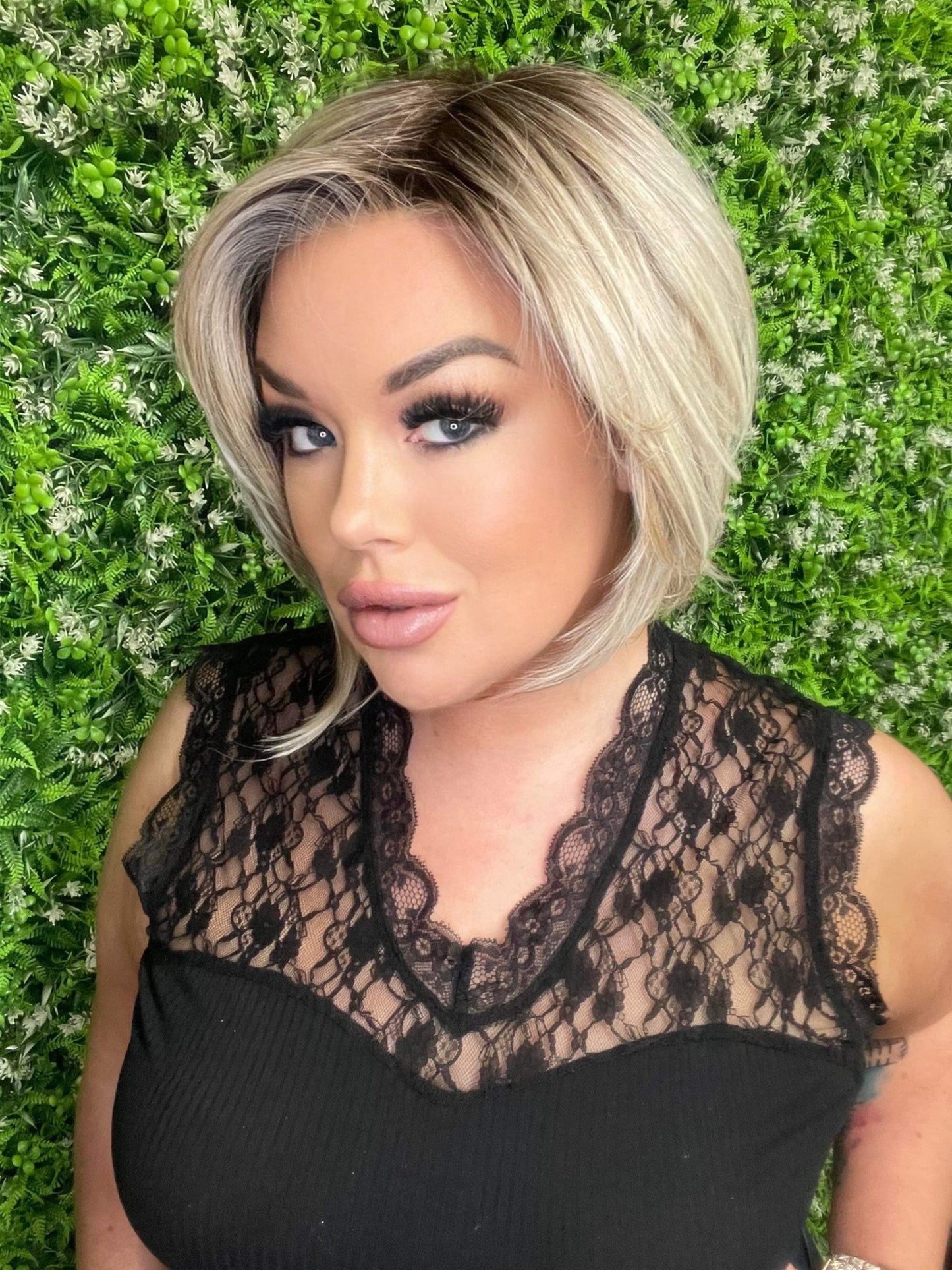 Veronica NR Smoking Hot Blonde HS Standard Luxury Wig LW3-AC1