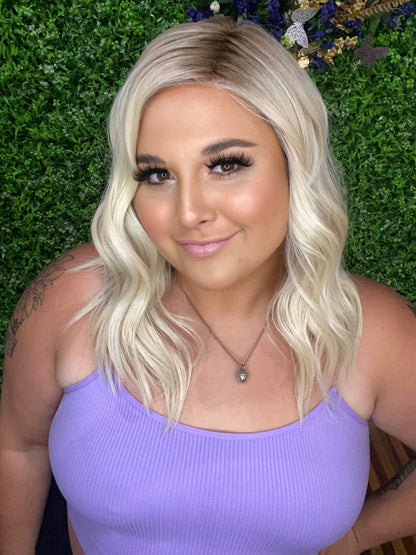 AUSTIN HOLLYWOOD HS STANDARD LUXURY WIG NV1-LA1