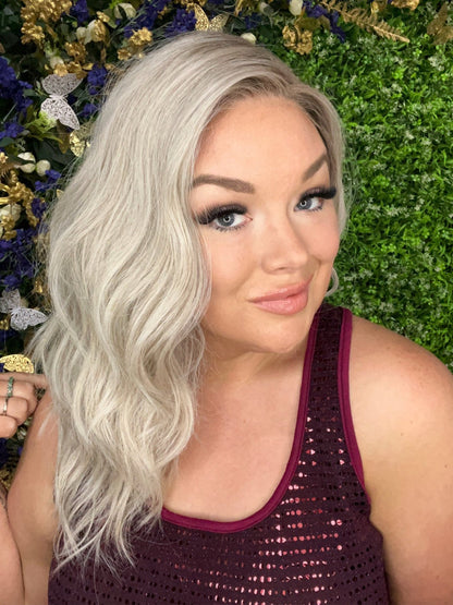 Nova Malibu Blonde HS Standard Luxury Wig*Sample A NOT RETURNABLE*