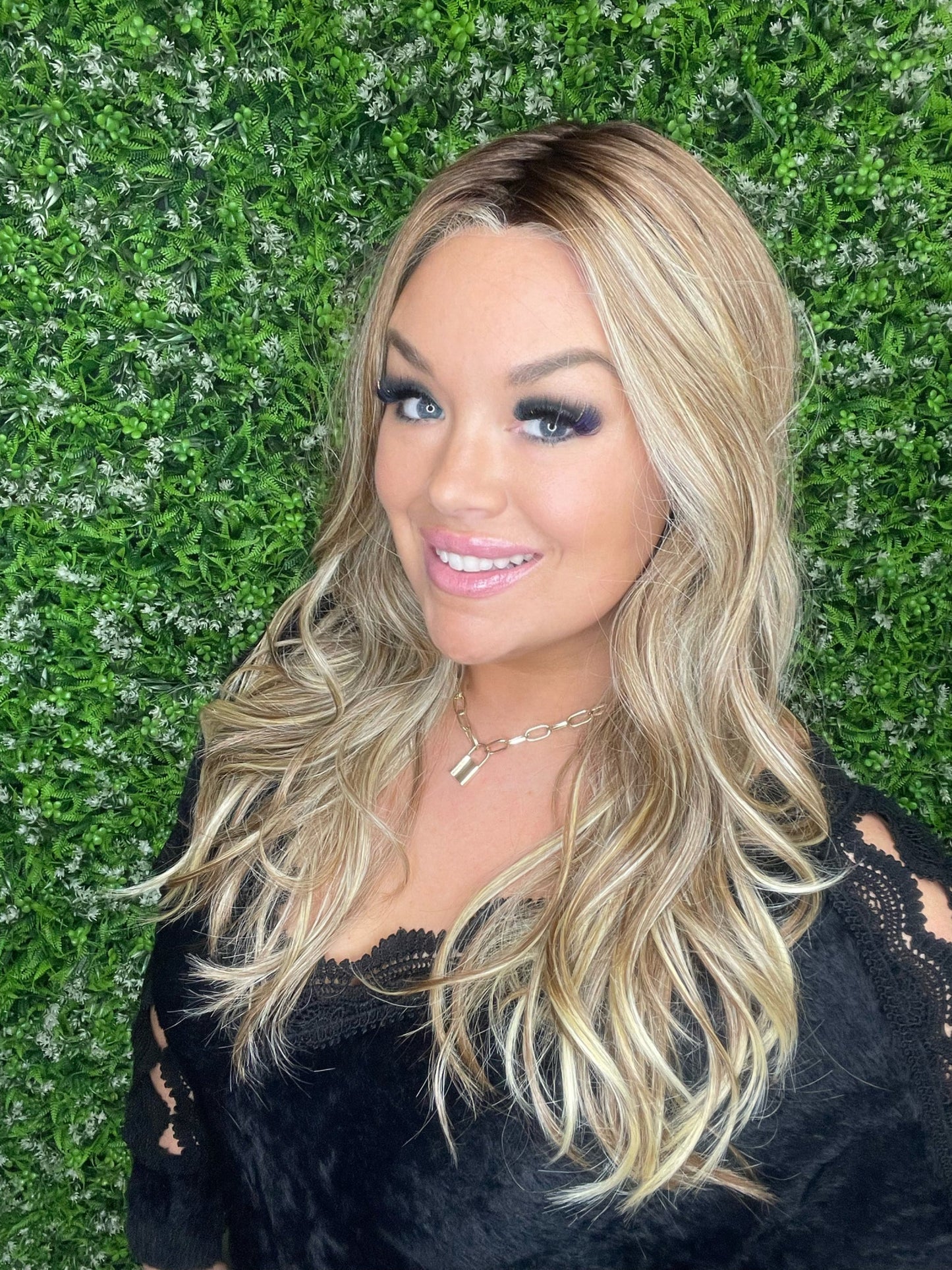 Ashley Creamy Caramel HS Standard NWT Luxury Wig LW3-AC1