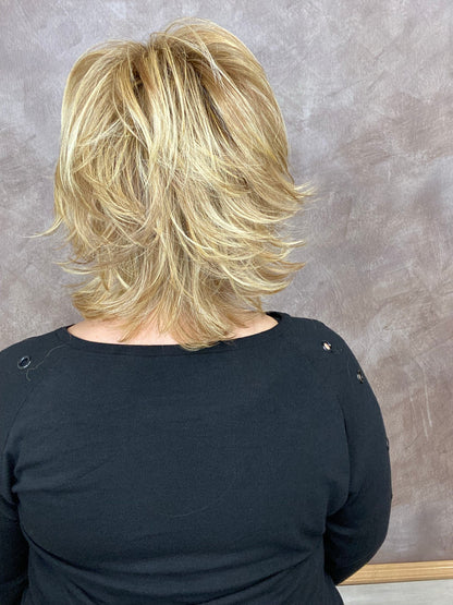 NIA SUMMER BLONDE HS Luxury Wig *Sample A NOT RETURNABLE*