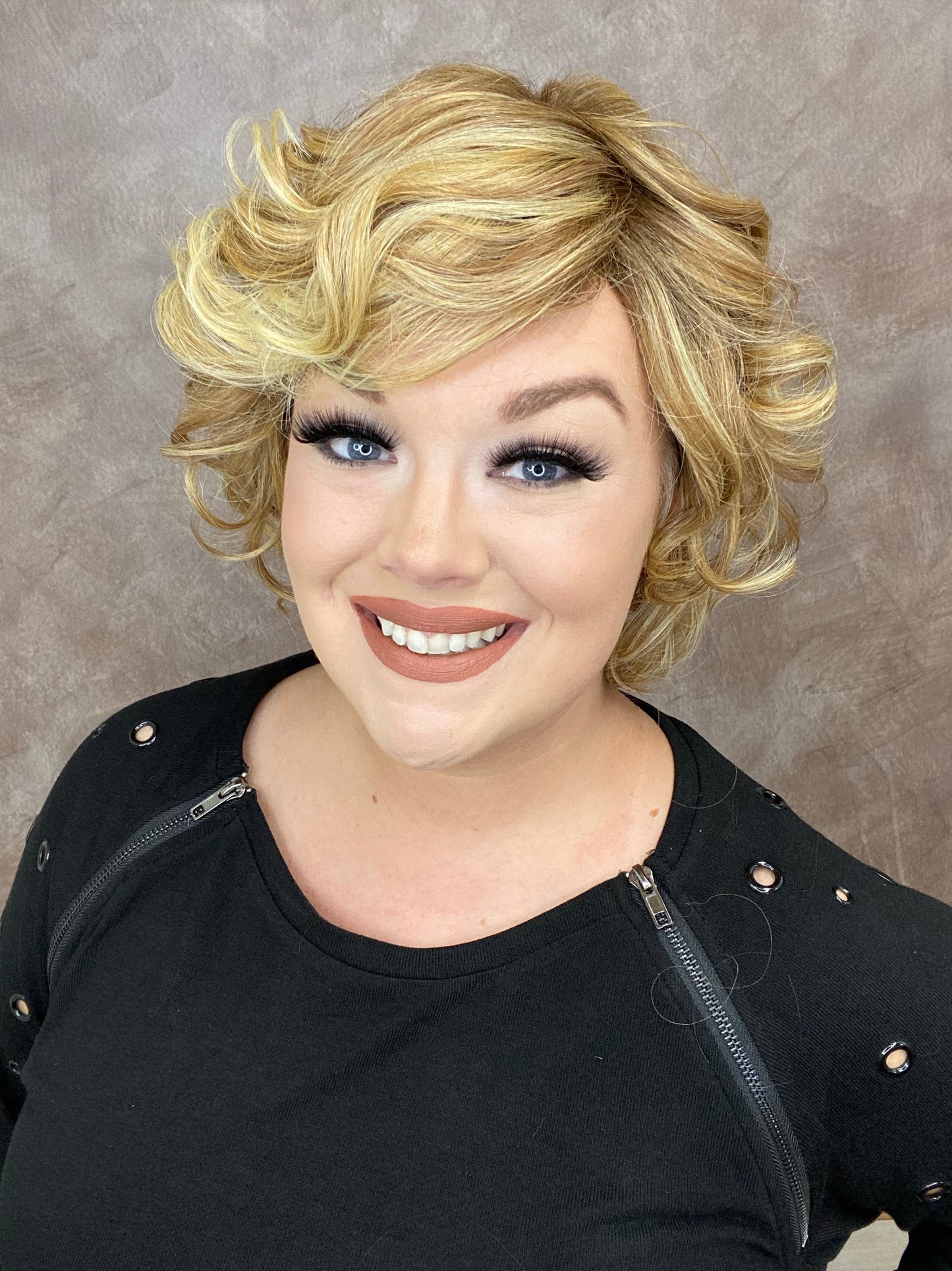 Velma Summer Blonde  HS PREMIUM LUXURY WIG *Sample A NOT RETURNABLE* LW3