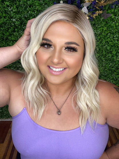 AUSTIN HOLLYWOOD HS STANDARD LUXURY WIG NV1-LA1