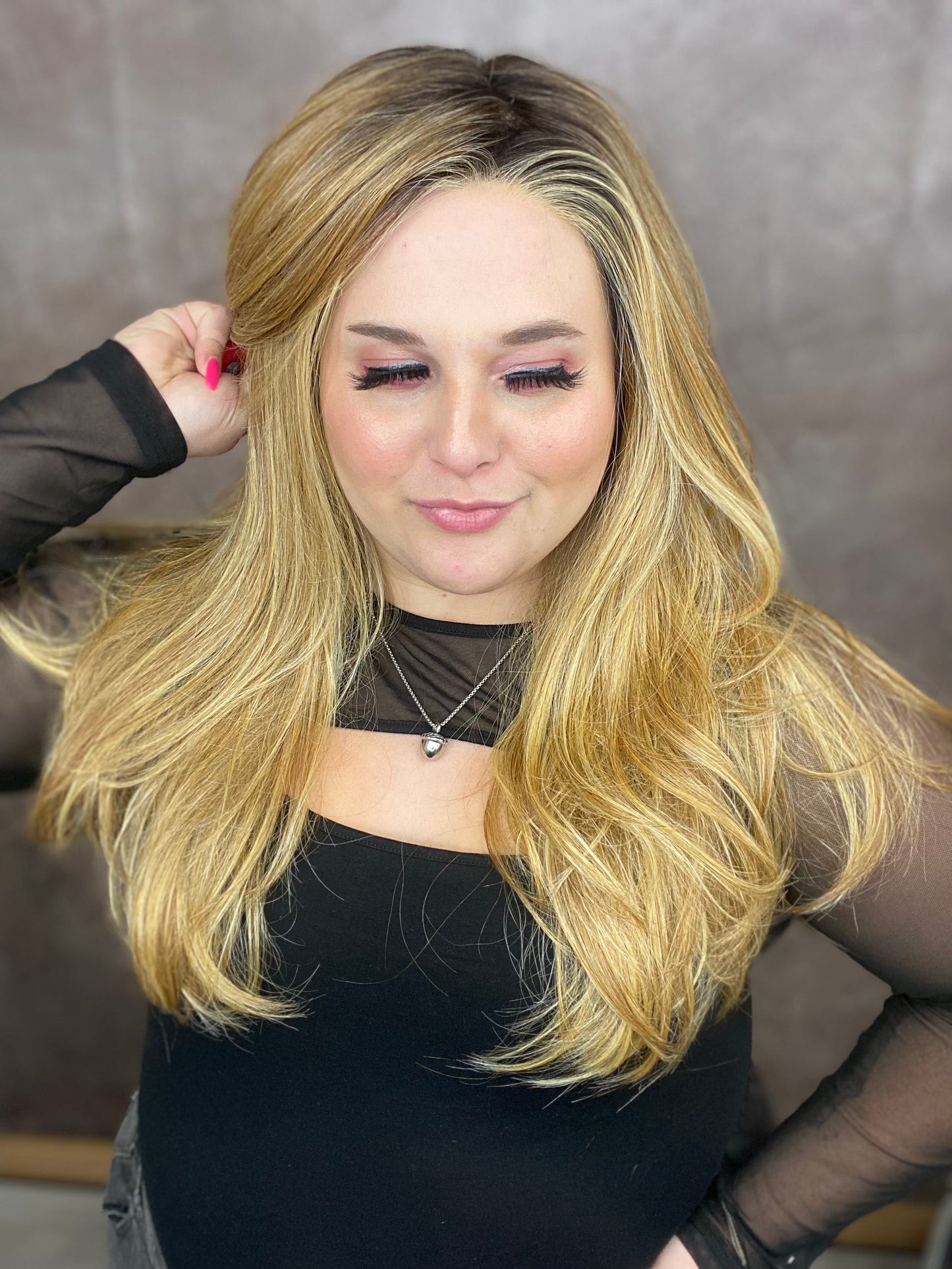 Henley Toffee Blonde HS HT Standard Luxury Wig LW3-AC1