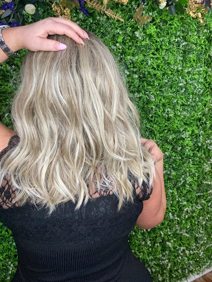 TRACY GLAZED BLONDE HS new w/o tags STD LUXURY WIG LW3 AC1