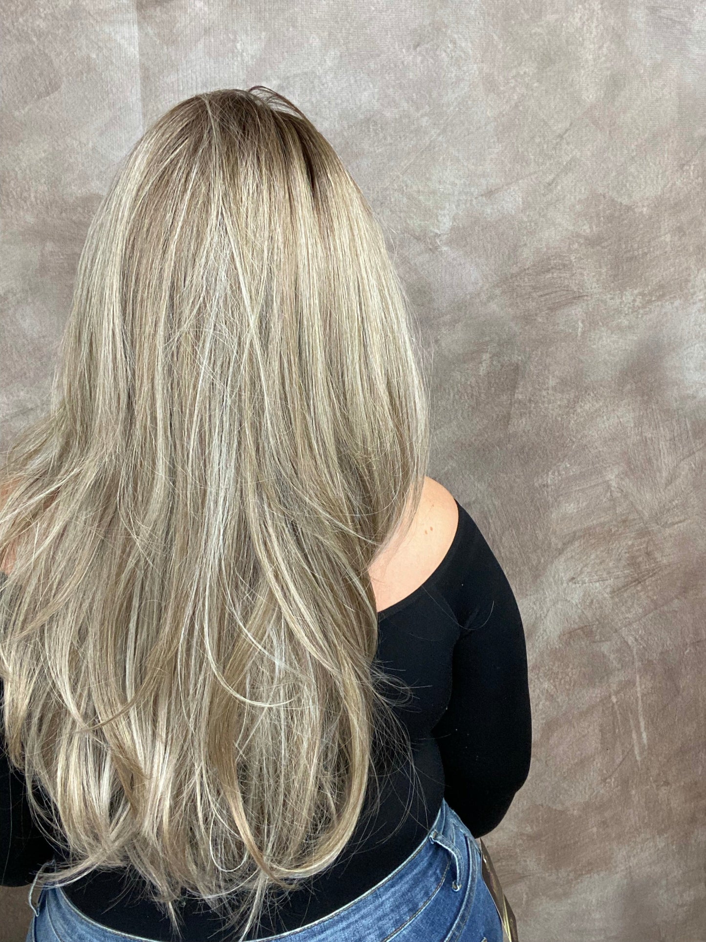 Henley Ash Blonde HS HT Standard Luxury Wig LW3-AC1