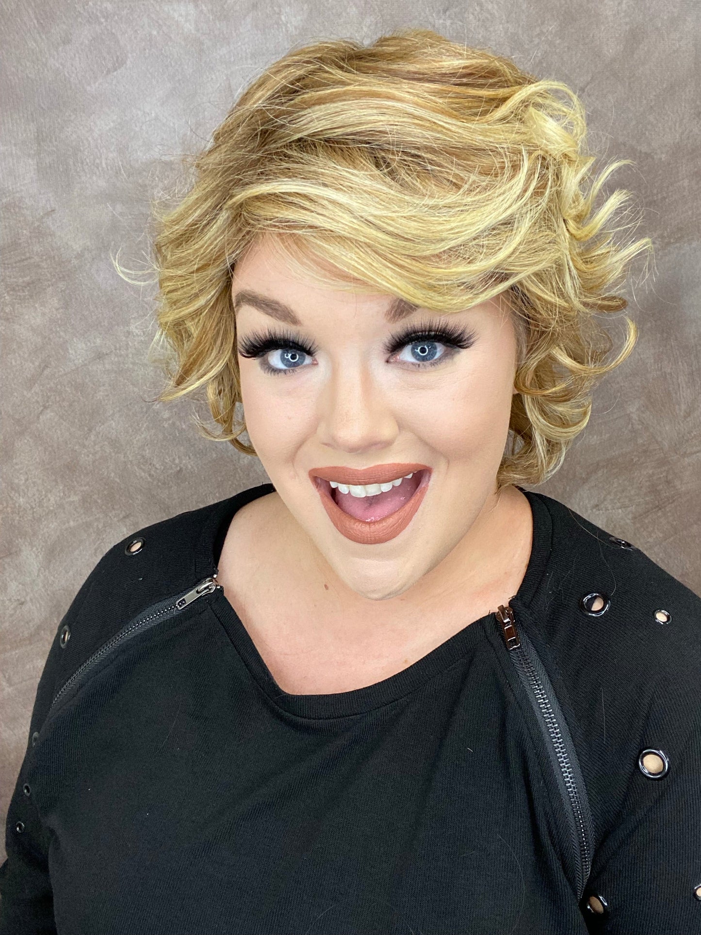 Velma Summer Blonde  HS PREMIUM LUXURY WIG *Sample A NOT RETURNABLE* LW3