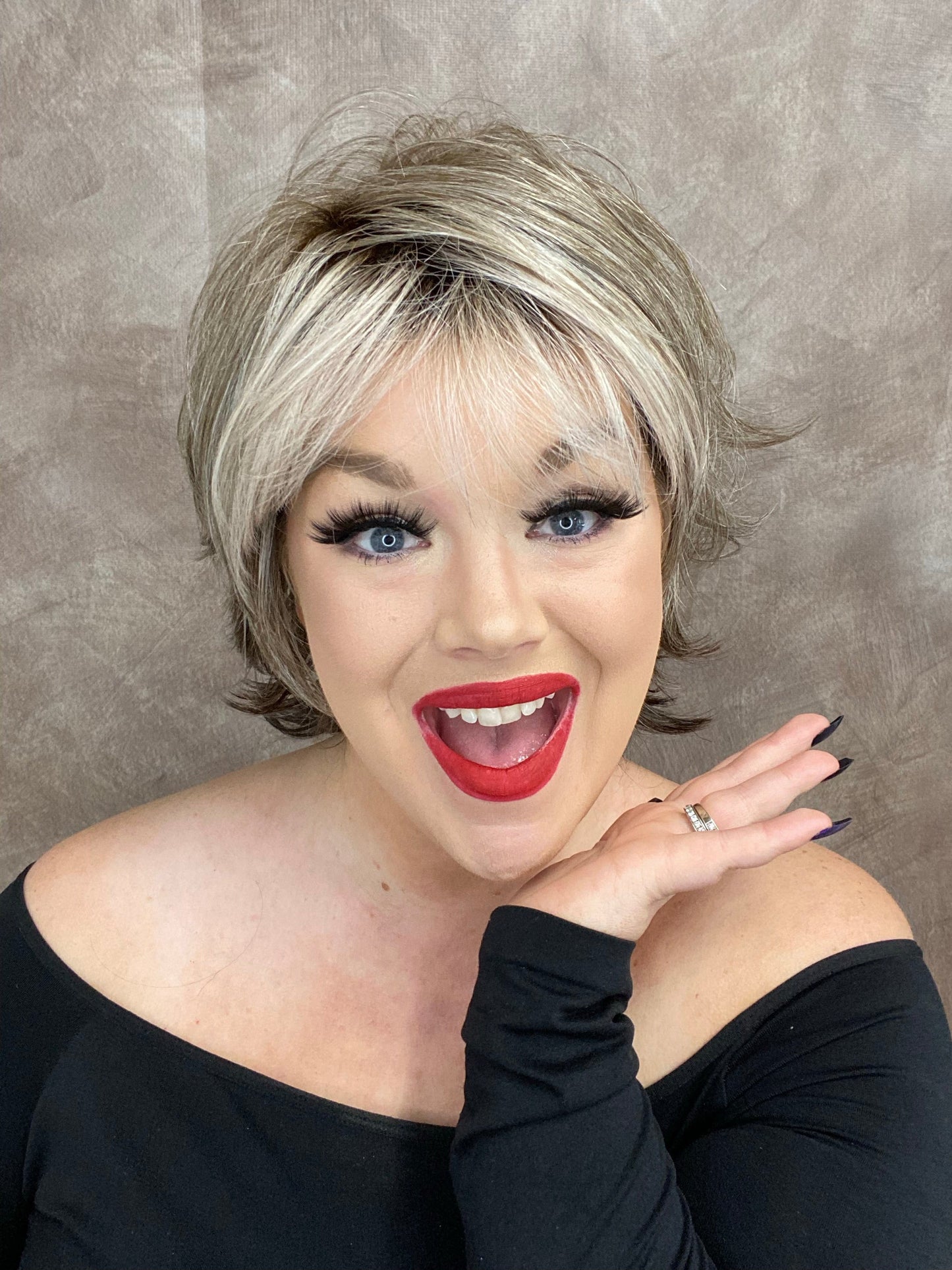 NIA SILVER FOX HS Luxury Wig *Sample A NOT RETURNABLE*