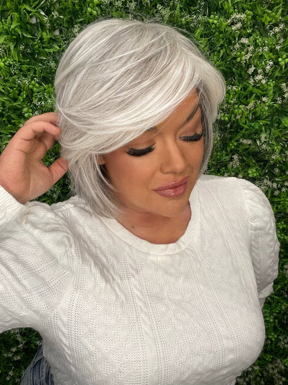 EMMA GRADIENT GREY HS Luxury Wig *Sample A NOT RETURNABLE* NV1