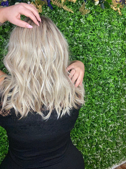 TRACY GLAZED BLONDE HS new w/o tags STD LUXURY WIG LW3 AC1