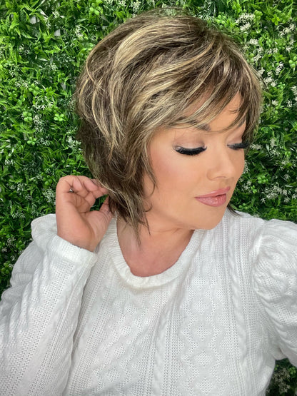 Lola Mocha Gold NHS Luxury Wig NV1