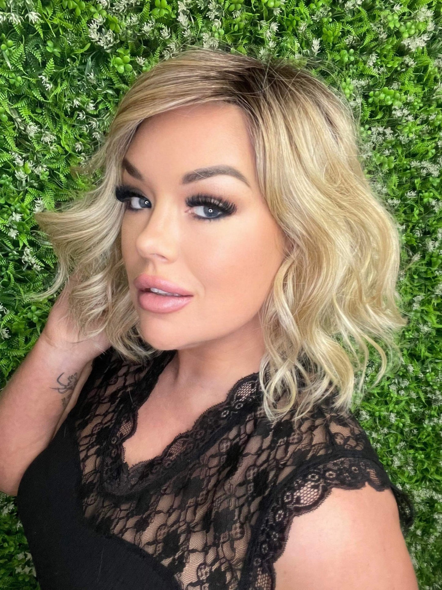 Jewel Toasted Blondie HS Standard Luxury Wig LW3-AC1